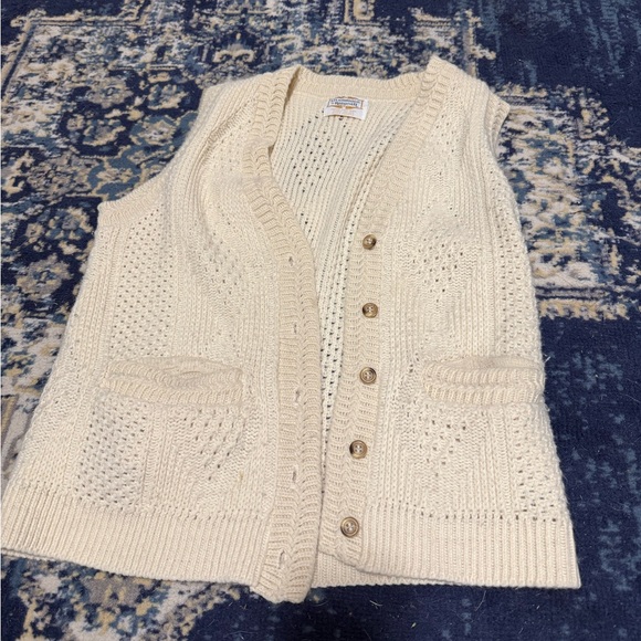 Sturbridge by Roosevelt Cream Sweater Vest with Pockets - Picture 2 of 3